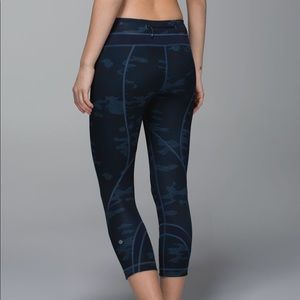 Lululemon Run Inspire Crop Camo Oil Slick Blue